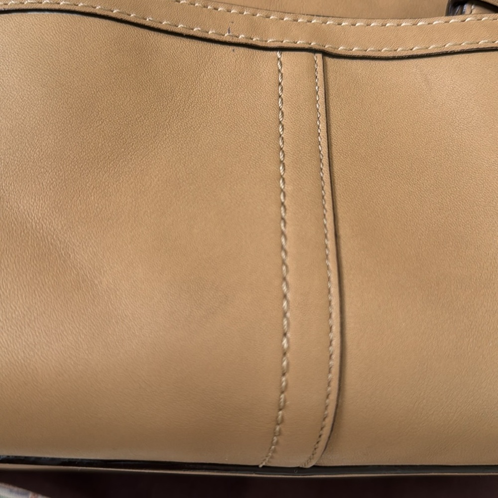 Coach Hamptons beige all leather satchel w/silver tone hardware 2008 - Picture 13 of 13